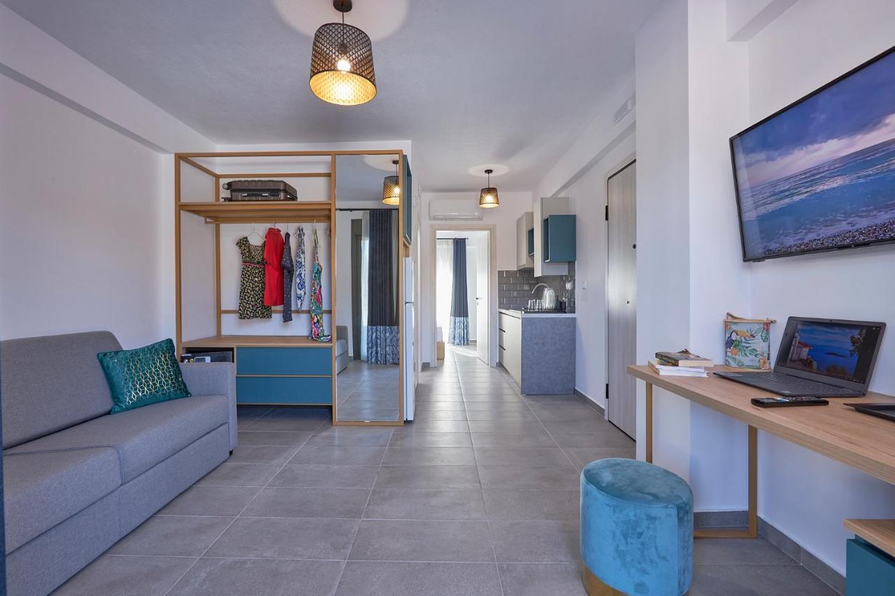 Greystoneapartments Paralia Dionysiou Bagian luar foto